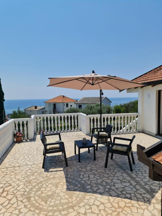 Luxury Penthouse With Panoramic View Apartment Ulcinj Exterior photo